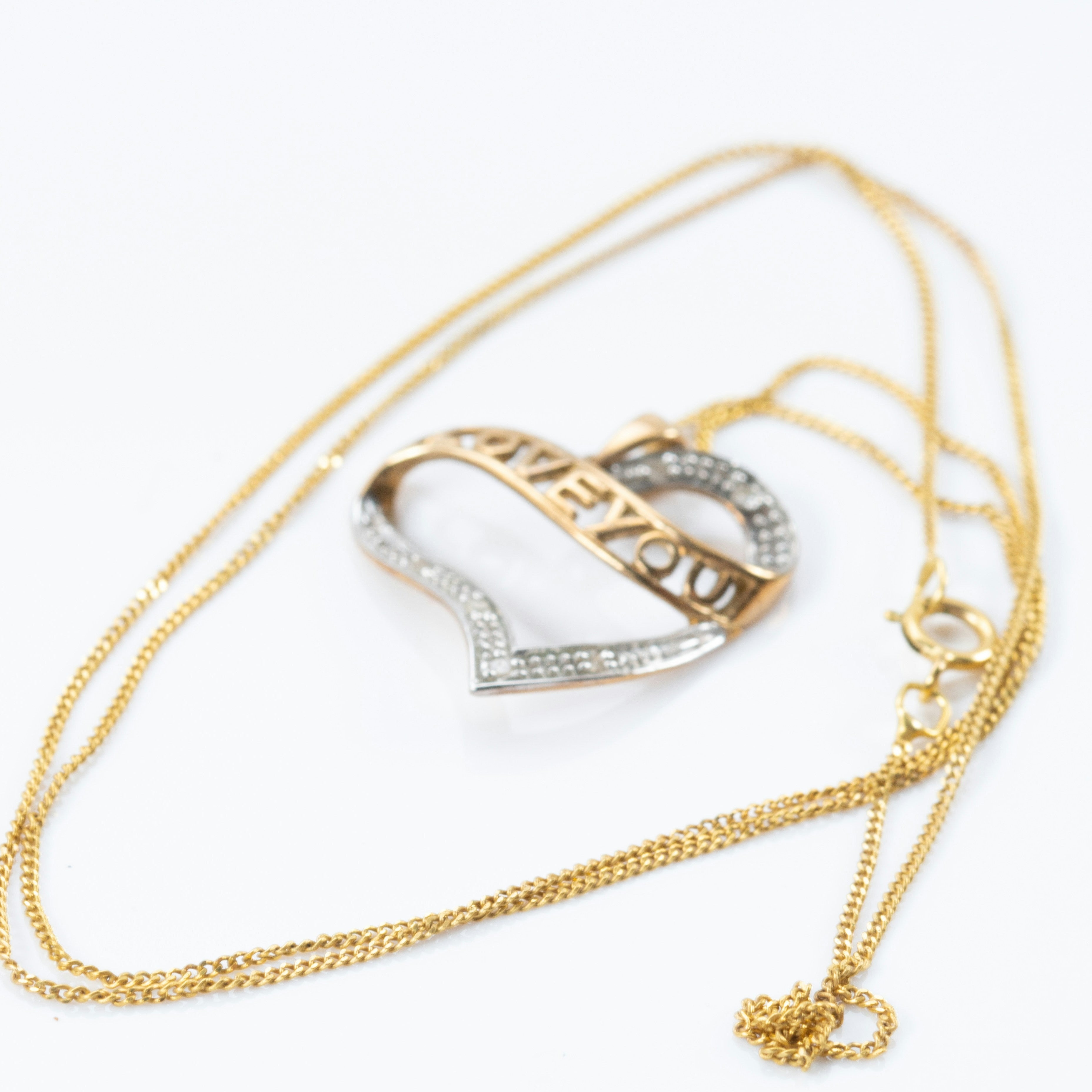 Златно колие